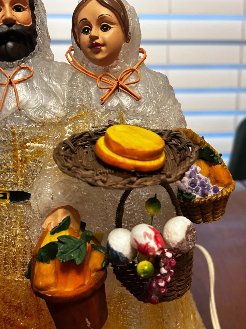 Cracker Barrel Thanksgiving pilgrim couple lamp retired vintage